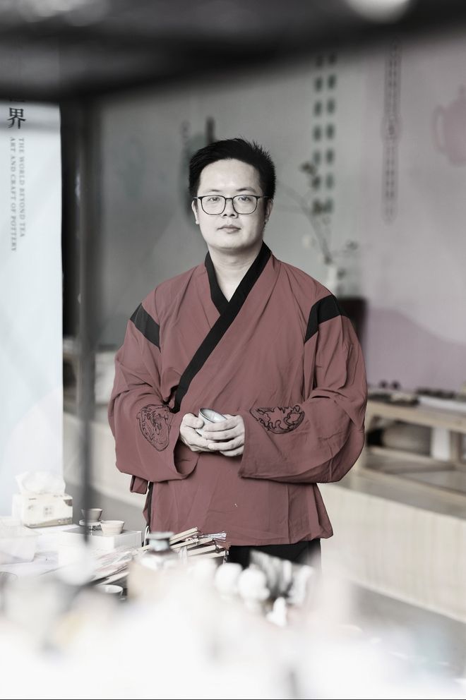 暨】工匠卢震峰陶艺作品展出mg不朽情缘游戏网站【诸